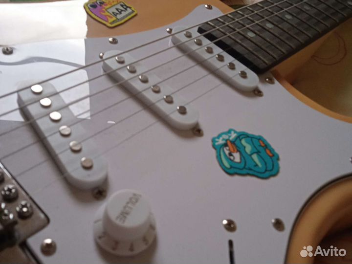 Электрогитара