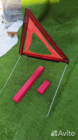 Знак аварийной остановки Audi A3 sportback CDA 1