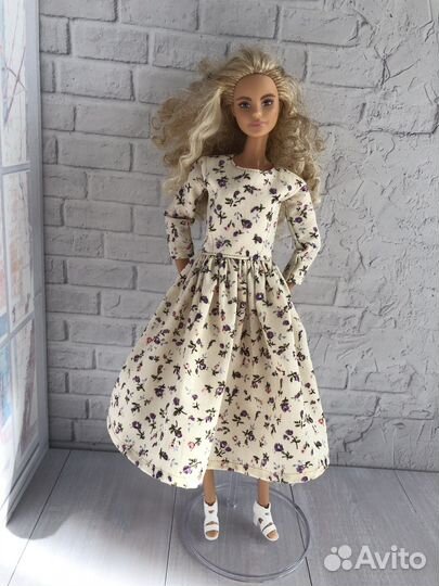 Платье для куклы Барби