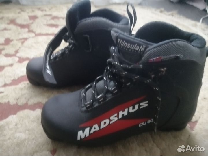 Детские беговые лыжи