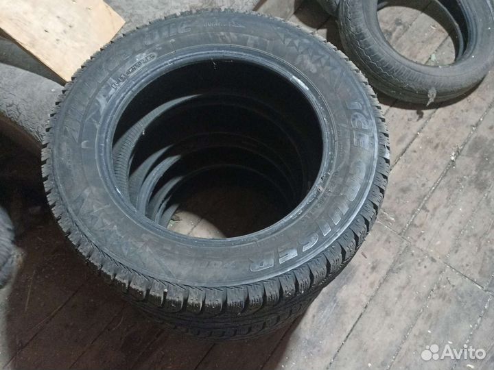Bridgestone Ice Cruiser 7000 185/65 R15