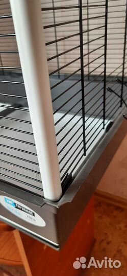 Большая клетка для птиц