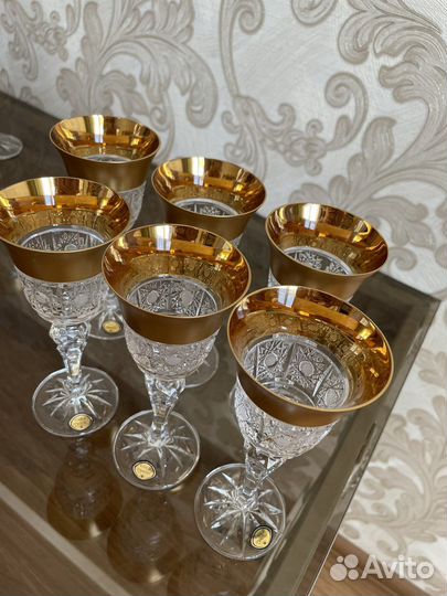 Рюмка на ножке богема