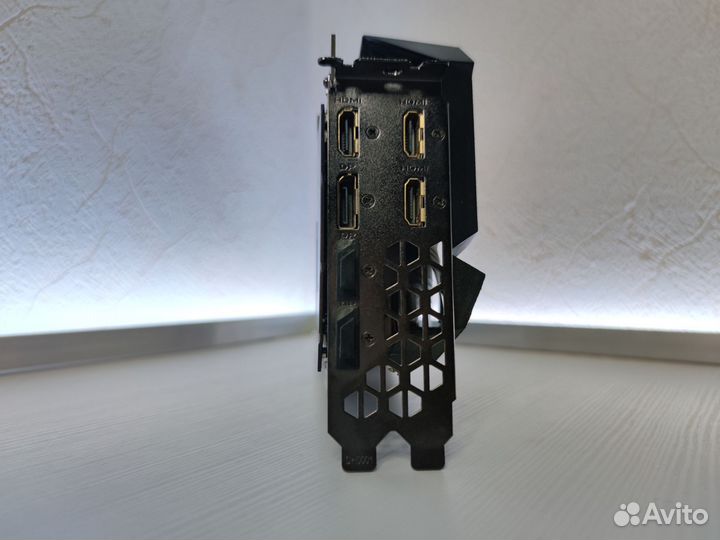 Видеокарта rx Vega 56 Gigabyte Gaming OC 8gb