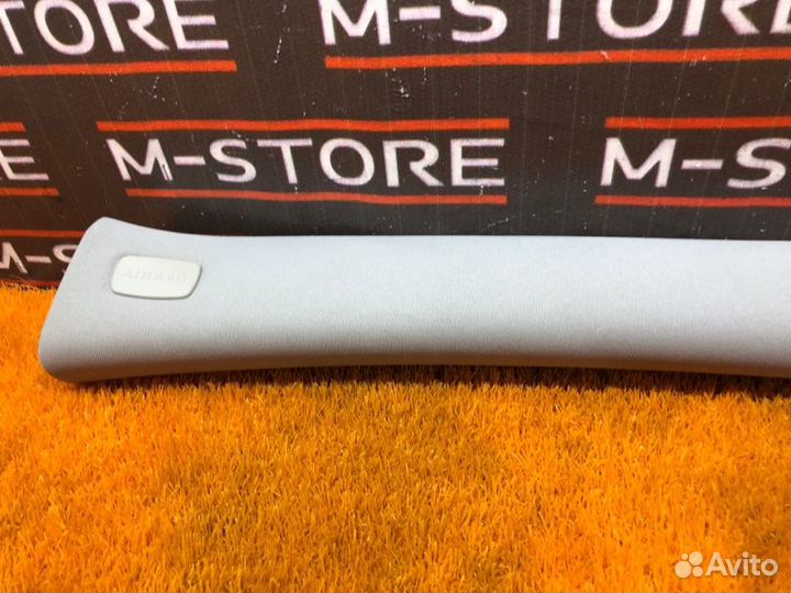 Обшивка стойки передняя левая Mercedes-Benz