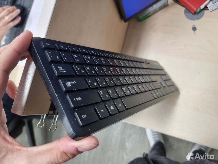 Беспроводная клавиатура и мышь microsoft