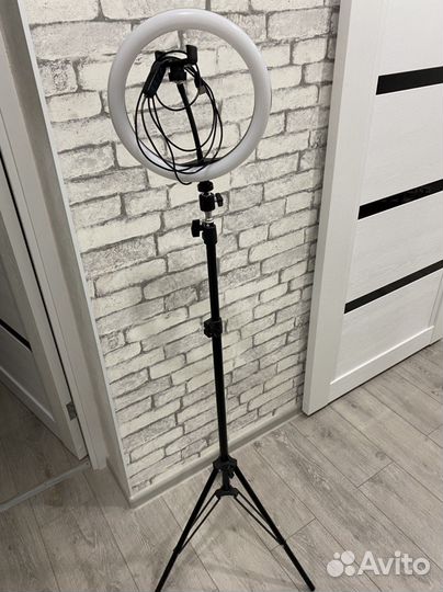 Кольцевая лампа 26 см