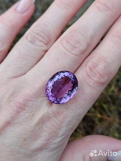 Фиолетовый природный аметист