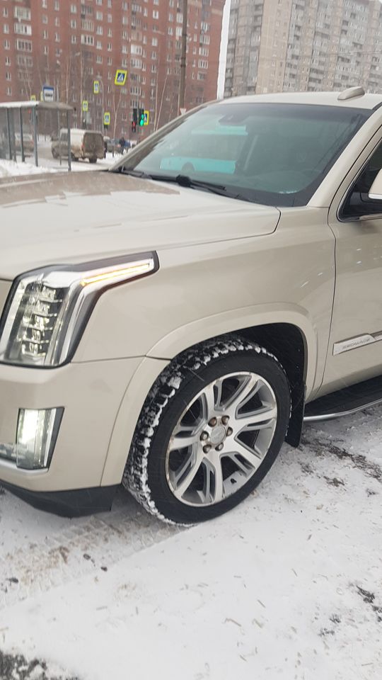 Cadillac Escalade: фото владельца