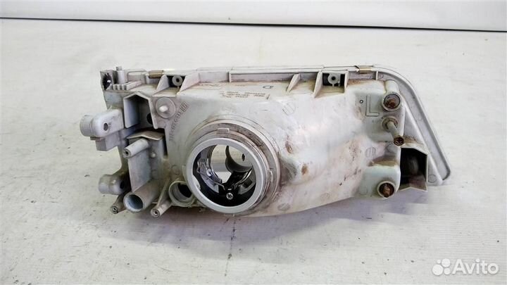 Фара левая Nissan Maxima A32 94-00г