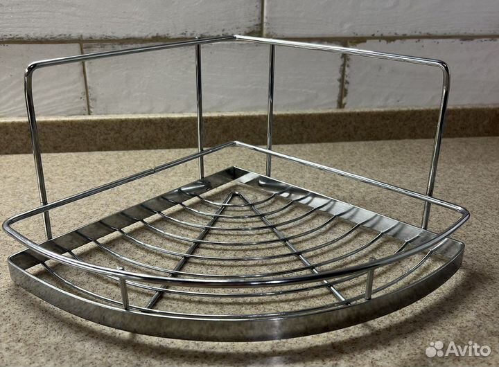 Угловая полка и крючки для рейлинга на кухне