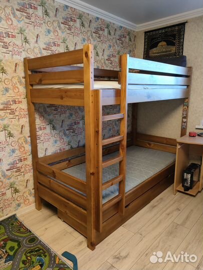 Продаю 2х ярусную кровать
