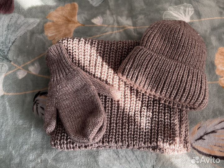 Комплект шерстяной Шапка, шарф и варишки