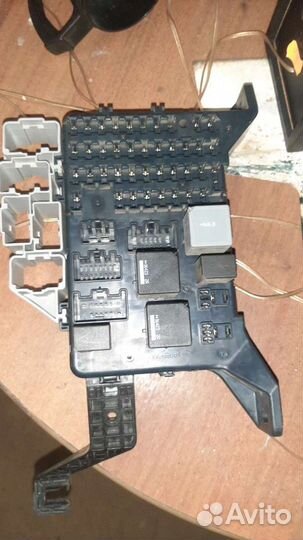 Блок предохранителей Форд Мондео 3