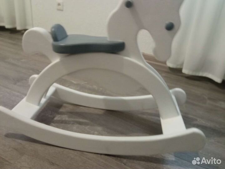 Качалка лошадь