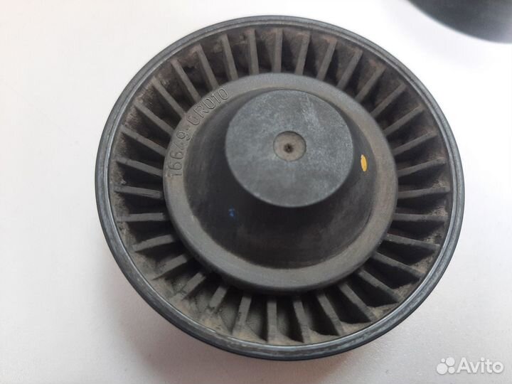 Ролик обводной Toyota Rav4 40 дизель 2.2 литра