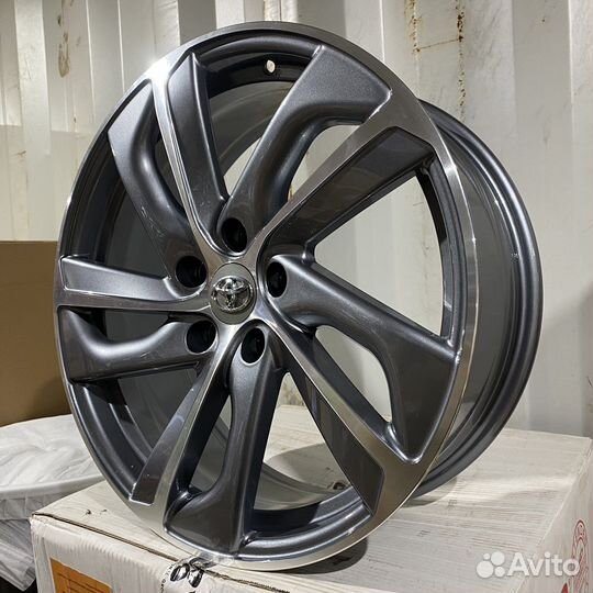 Диски 18 дюймов 5/114,3