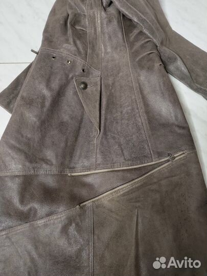 Плащ кожаный новый 42-44 с лазерным накатом