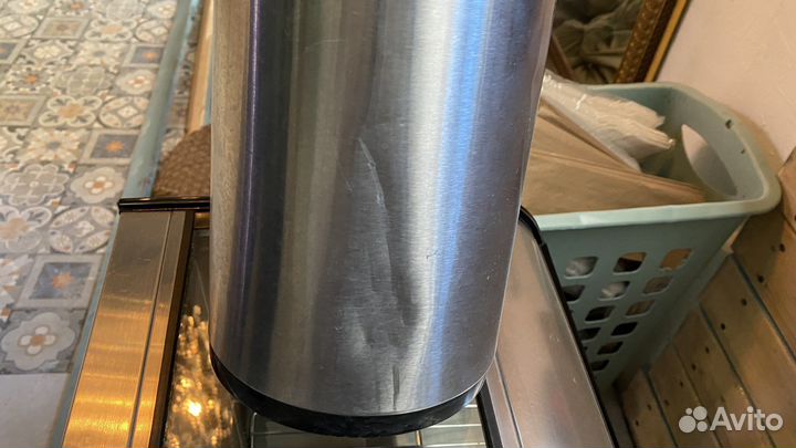 Термос с помпой