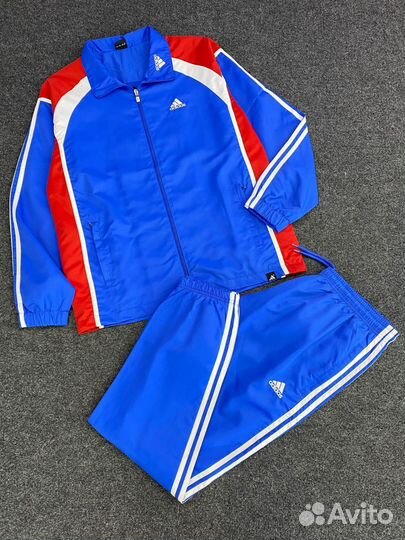 Спортивный костюм