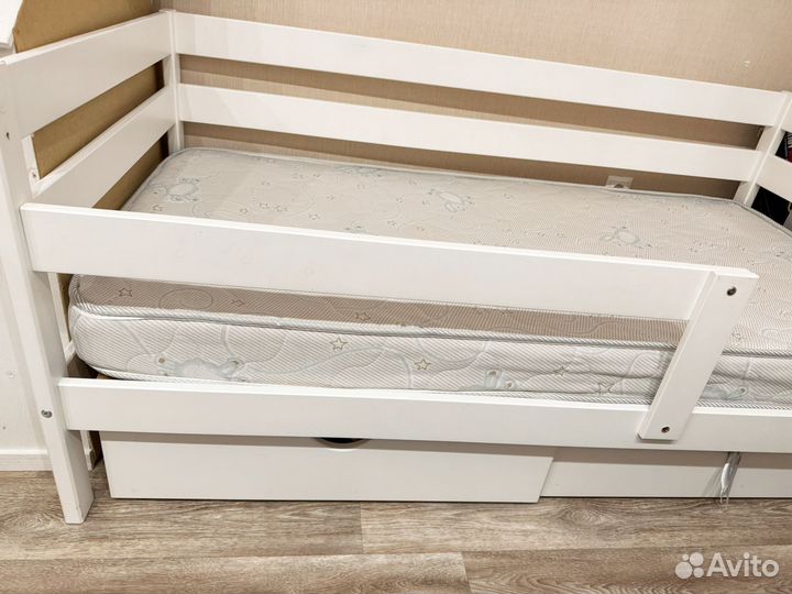 Кровать 160/80 с бортиком