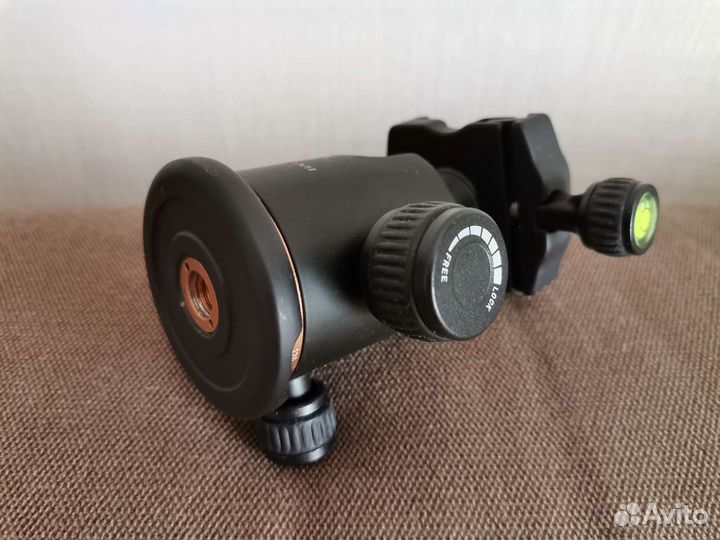 Штативная головка