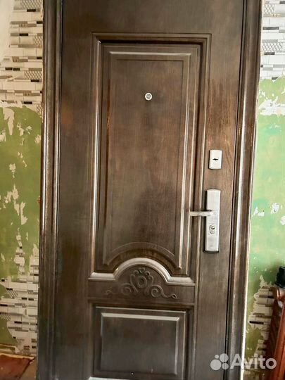 Дверь входная металлическая