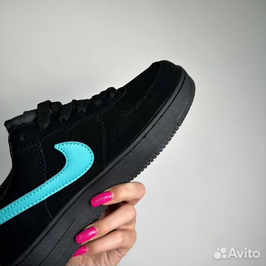 Кроссовки Nike Tiffany