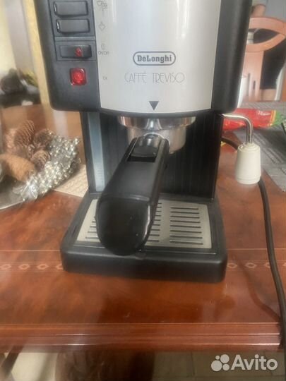 Кофеварка рожковая delonghi