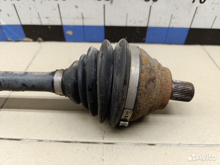 Полуось передняя левая VW Scirocco 2008