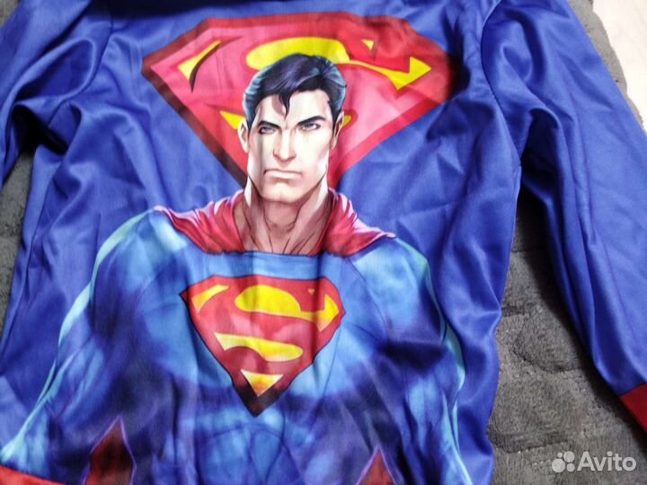 Костюм супермена