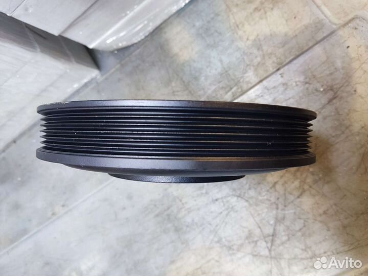 Шкив к/вала 3.0 дизель VW Туарег Audi Q7 Каен