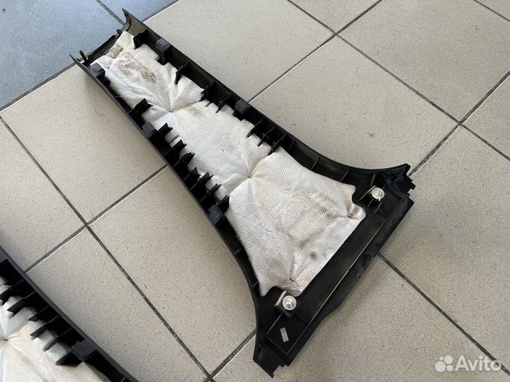 Обшивка средней стойки левая/правая Лифан Lifan x5