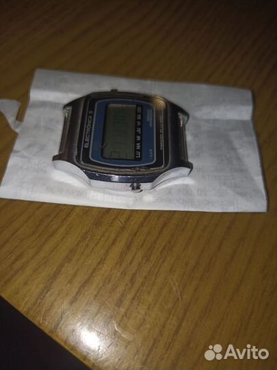 Часы электроника 5-206