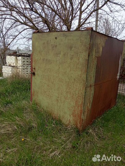 Металлический ящик инструменталка