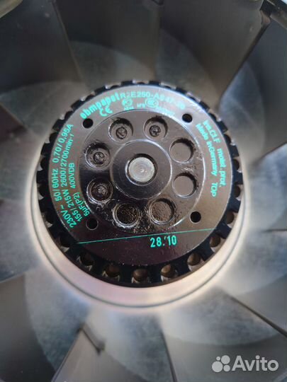 Вентилятор центробежный Ebmpapst R2E250-AS47-26