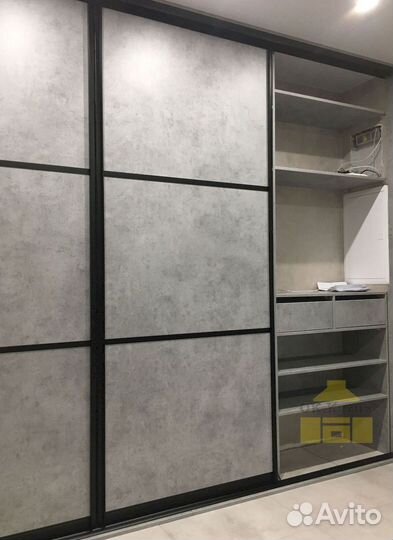 Шкаф двухстворчатый