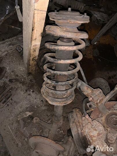 Передняя стойка skoda felicia 1