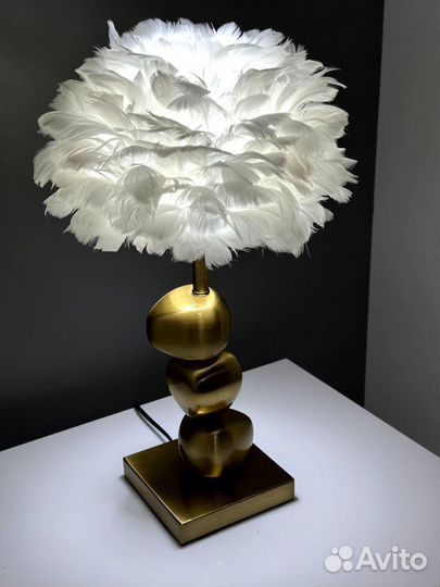 Светильник настольный