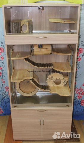 Витрины стеллажи и домики для Шиншилл и Белок