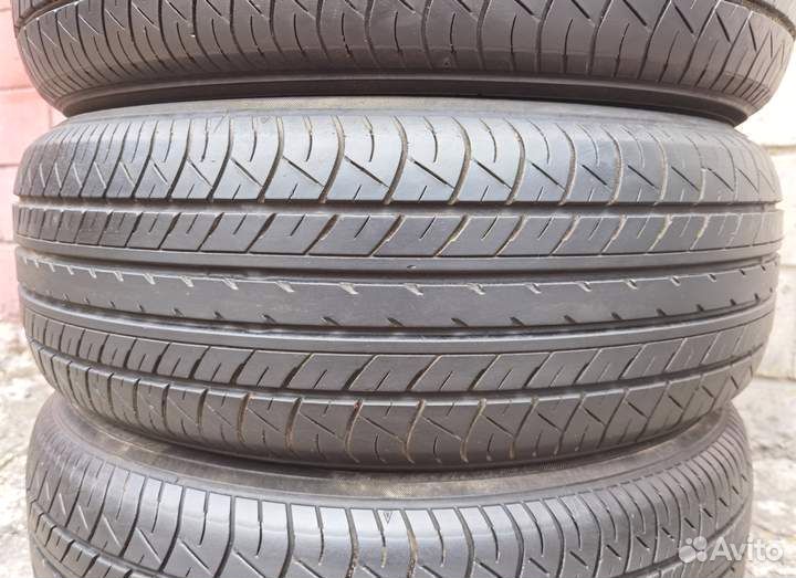 Yokohama dB Decibel E70 215/60 R16 95V