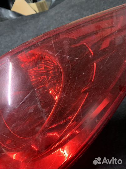 Фонарь правый трещина Hyundai Solaris до 2014г