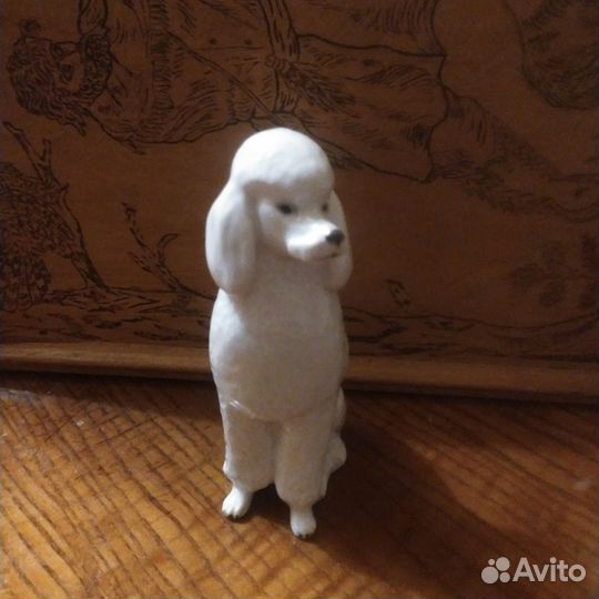 Статуэтка белый пудель лфз