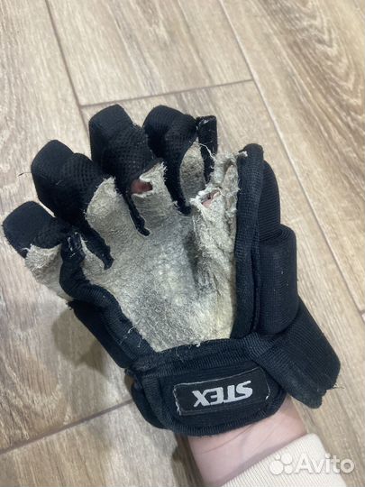 Краги хоккейные размер 10 б/у