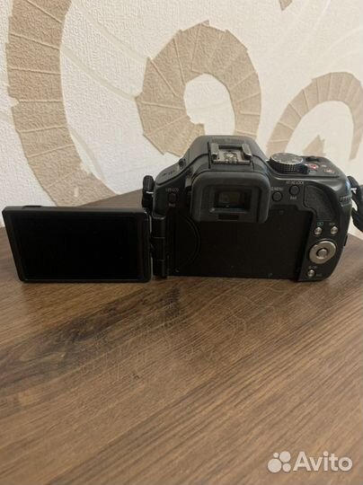 Зеркальный фотоаппарат