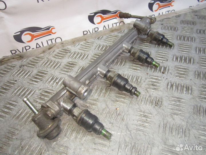 Рейка топливная рампа Mitsubishi Galant E5 2.0