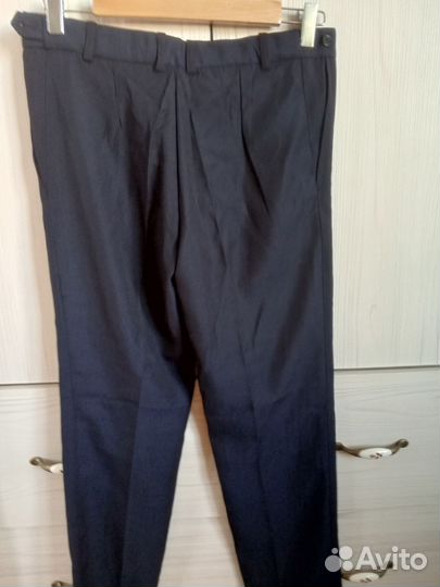 Школьные брюки и жилет новые рост 158 см