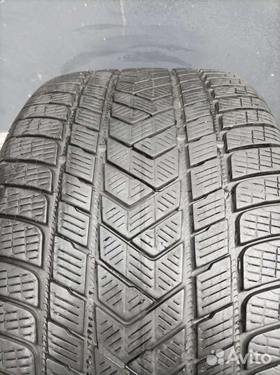 Pirelli Scorpion Winter 305/35 R21 109V