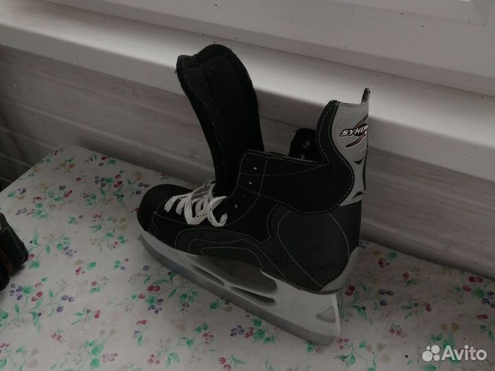 Коньки хоккейные easton 41 размер