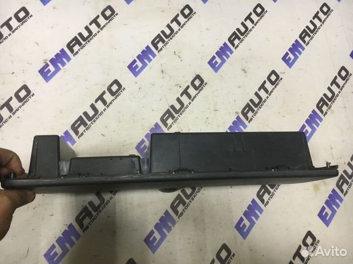 Ящик для инструментов Рено Меган 2